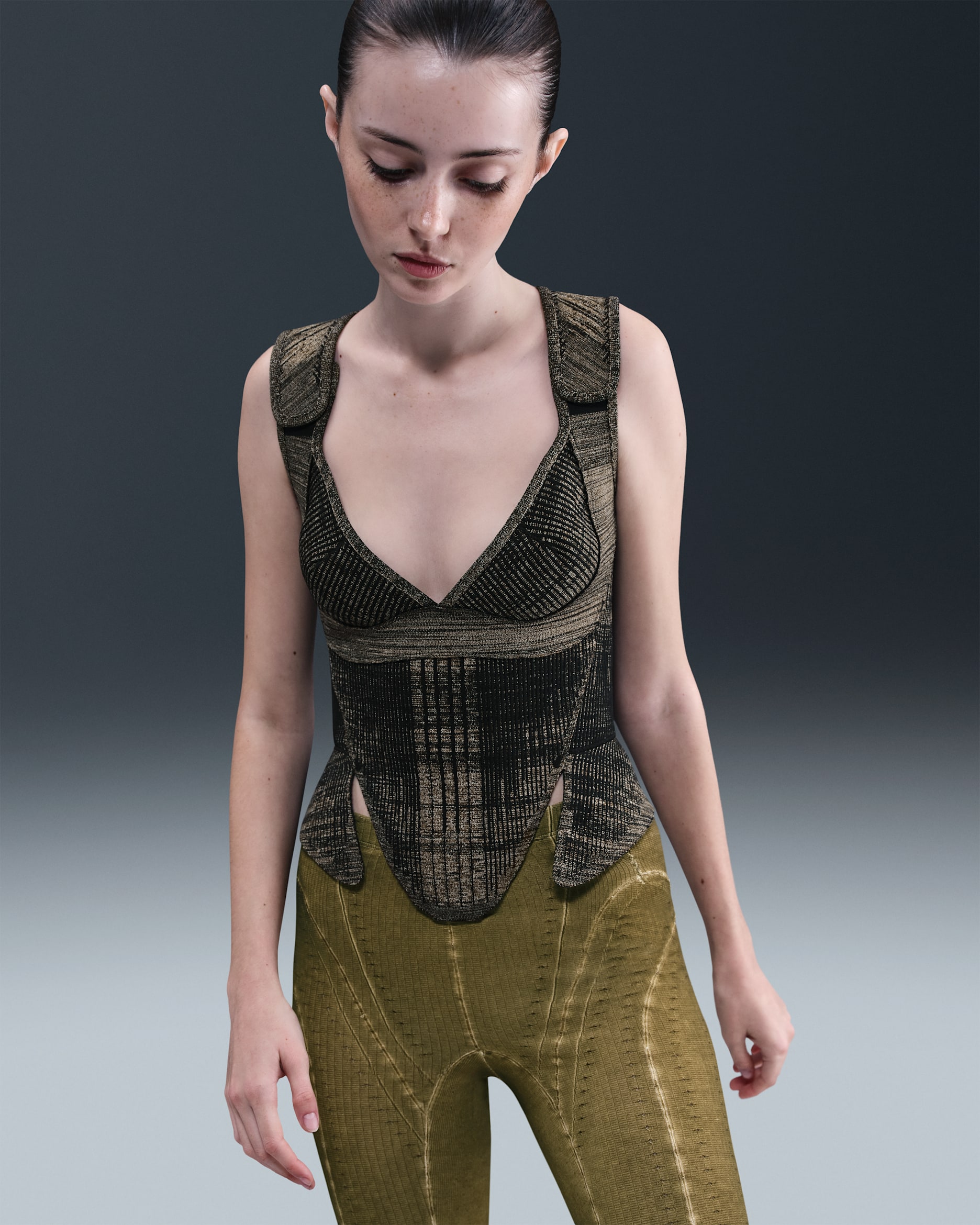 knwls　トップス KNWLS Nike Women's Scythe Corset. Nike JP